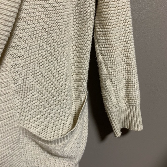 Knit Cardigan With Pockets - Picture 2 of 3